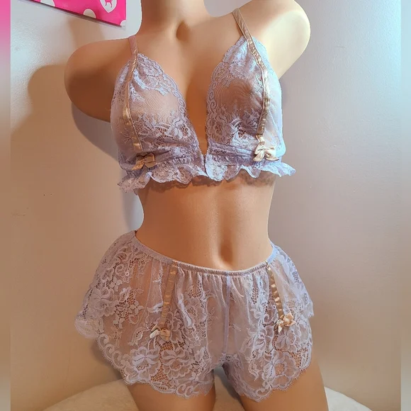 VTG Victoria's Secret Silk Lace Bra/ Panty Set Size 36D/Lg